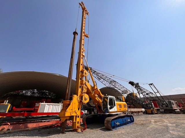 2005 Bauer BG-24H Foundation Drill 2005 Bauer BG-24H Foundation Drill