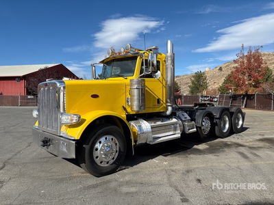 2015 Peterbilt 389 8x4 Ciągnik siodłowy z kabiną dzienną Tri/A