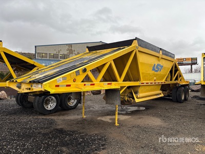 1999 Ranco T/A Lead Belly Dump Trailer