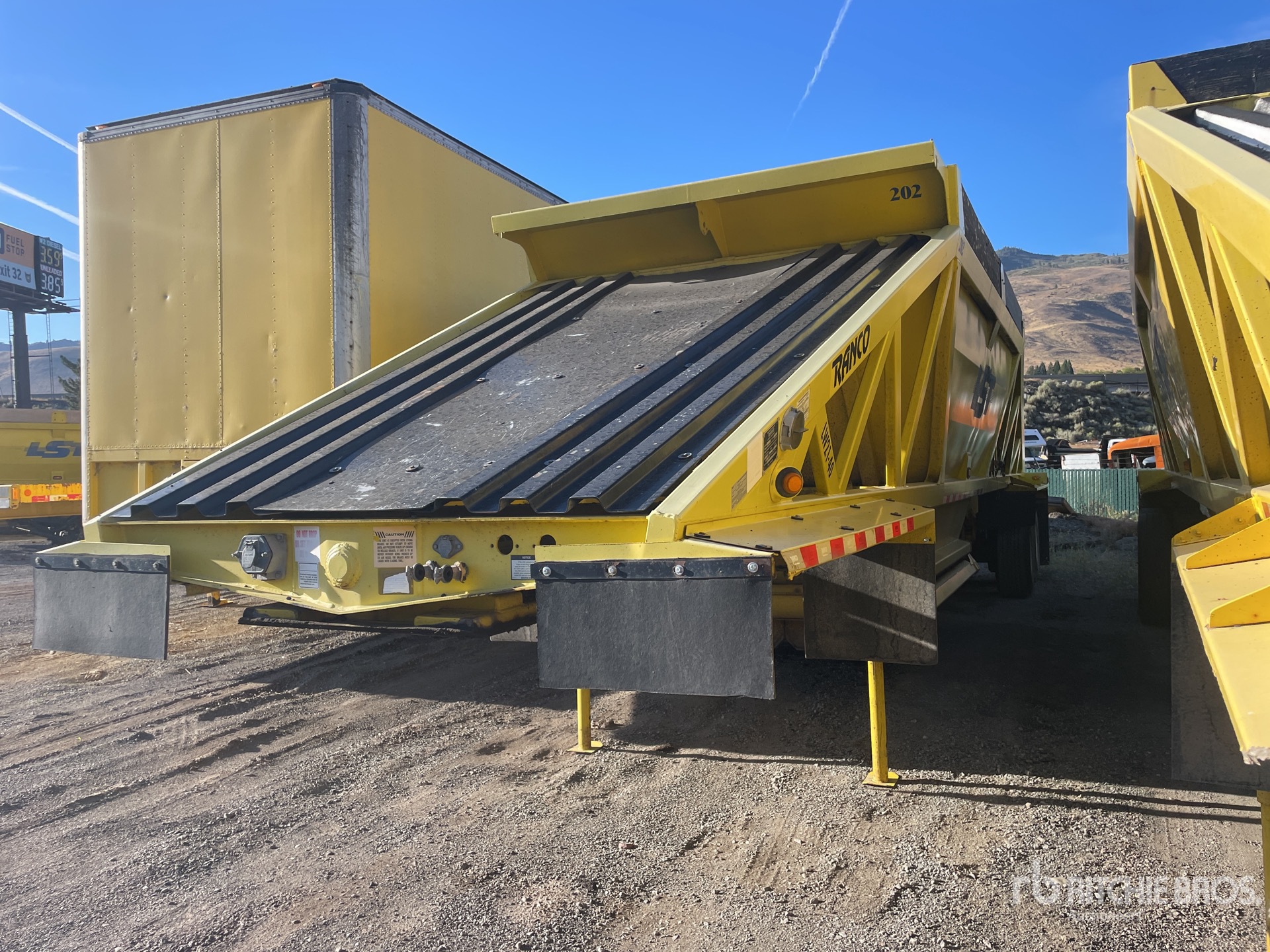 2008 Ranco T/A Lead Belly Dump Trailer