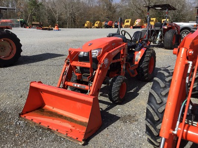 2020 Kubota LX2610SUHSD 4WD Tractor