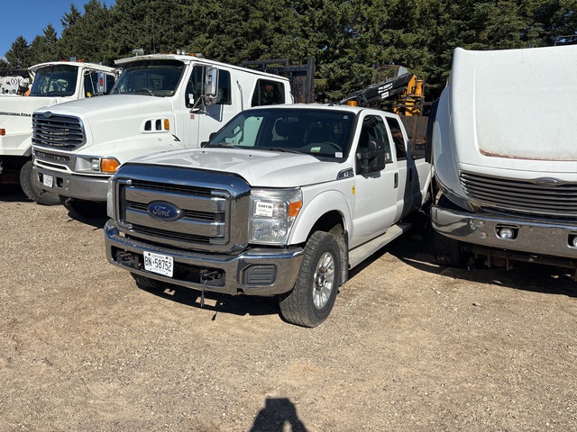 2016 Ford F-350 XLT 4x4 Crew Cab Pickup (Inoperable)