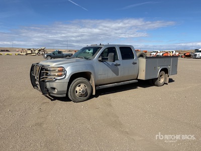 2012 GMC 3500 4x4 Crew Cab Utility Truck