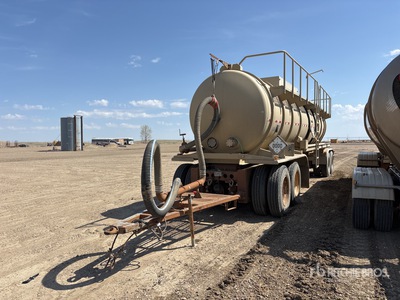 2007 Heil 8600 gal Quad/A Turntable Pup Rimorchio cisterna