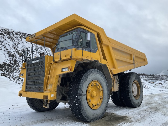 2000 Komatsu 330M Haul Truck