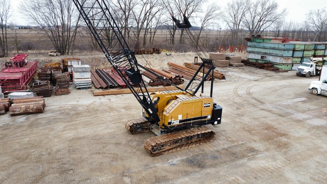 1976 American 7260 100 ton Lattice-Boom Crawler Crane