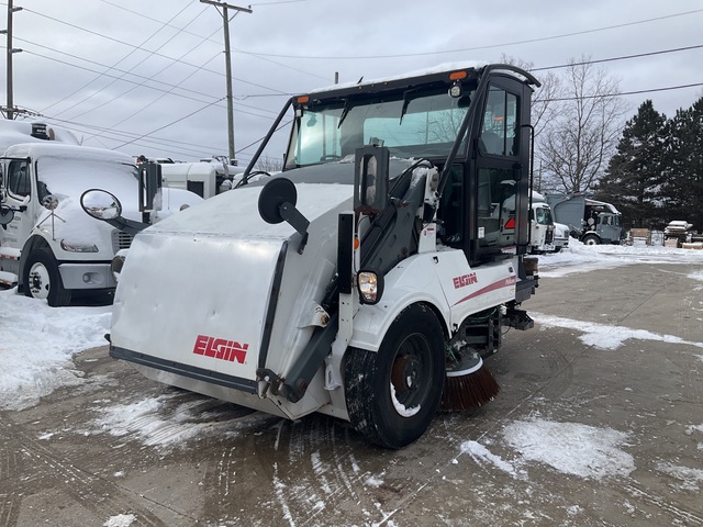 2016 Elgin Pelican NP Sweeper Truck 2016 Elgin Pelican NP Sweeper Truck