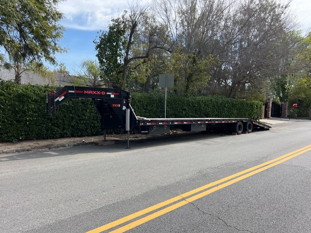 2022 Maxey 36 ft T/A Gooseneck Hydraulic Tail Trailer 2022 Maxey 36 ft T/A Gooseneck Hydraulic Tail Trailer