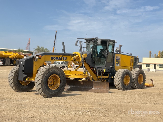 Gd705 2017 Komatsu GD705-5 Motor Grader | Ritchie Bros. Auctioneers