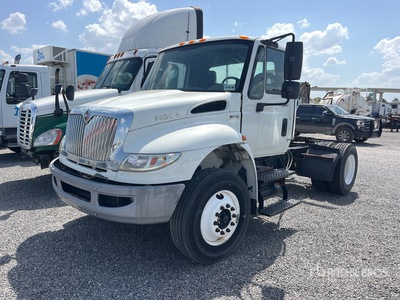 2012 International 4400 SBA 4x2 トラックトラクター（S/A）