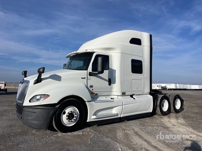 2020 International LT625 6x4 Cabeza Tractora Cabina Dormitorio