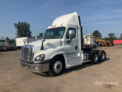 2017 Freightliner Cascadia 125 6x4 T/A Day Cab Truck Tractor