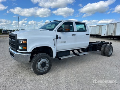 2023 Chevrolet Silverado 6500HD 4x4 Crew Cab Cab and Chassis (Unused)