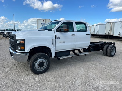 2023 Chevrolet Silverado 5500HD 4x4 Crew Cab を見 Cab and Chassis (Unused)