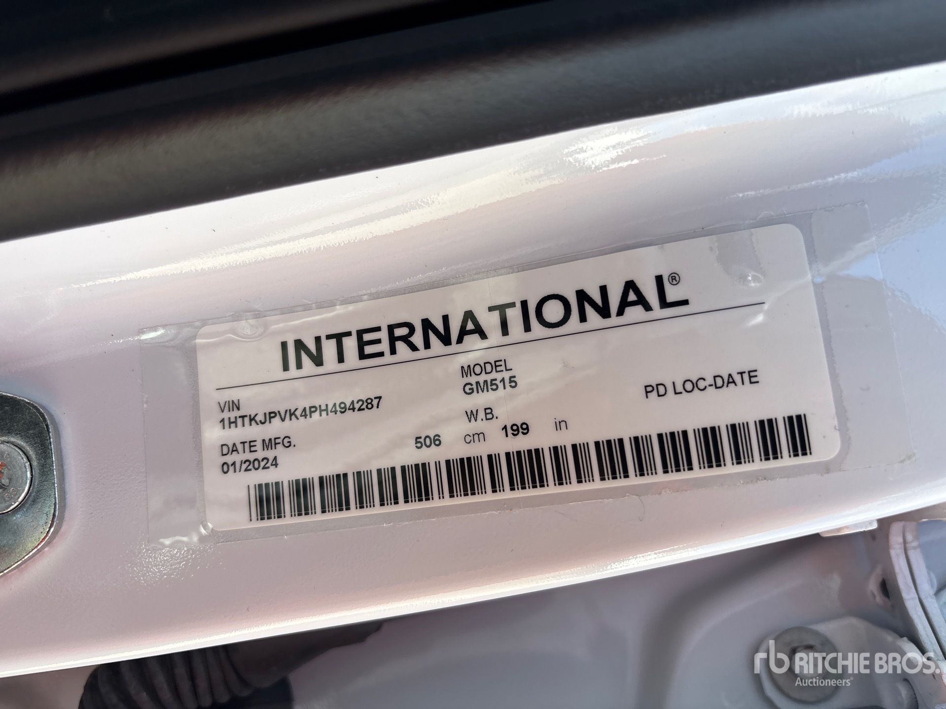 2023 Chevrolet Silverado 5500HD 4x4 Crew Cab Cabina y chasis (Unused)