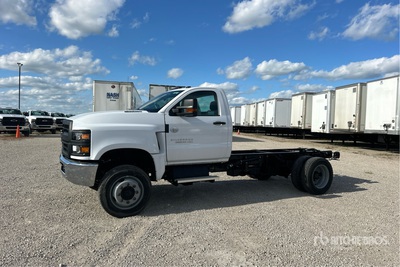 2023 Chevrolet Silverado 5500HD 4x4 Cab and Chassis (Unused)