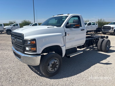 2023 Chevrolet Silverado 5500HD 4x4 Cab and Chassis (Unused)