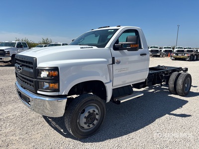 2023 Chevrolet Silverado 5500HD 4x4 4x4 Cab and Chassis (Unused)