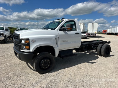 2023 Chevrolet Silverado 4500HD 4x4 Cabina y chasis (Unused)