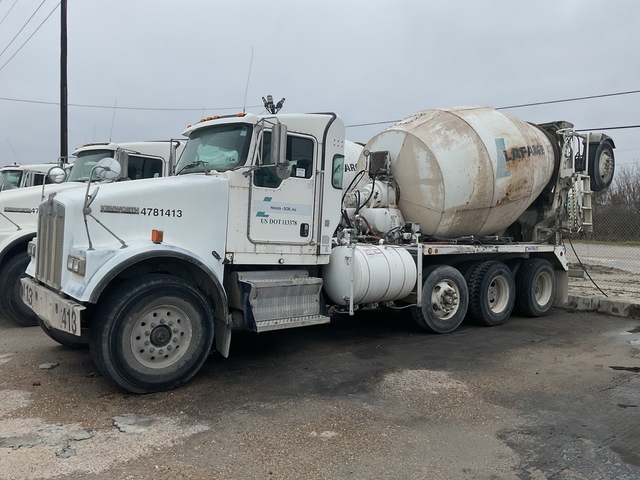 2016 Kenworth W900 10x4 Mixer Truck