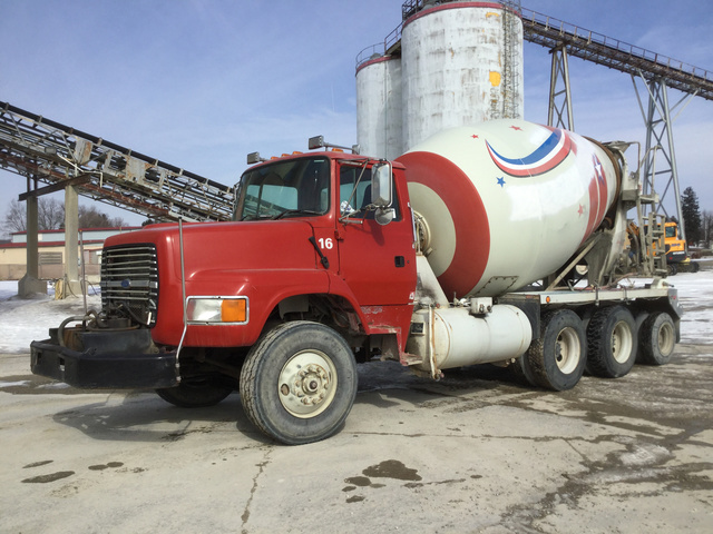 1997 Ford LTLS9000 Tri/A Mixer Truck 1997 Ford LTLS9000 Tri/A Mixer Truck