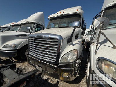 2014 Freightliner Cascadia LNG 6x4 T/A Day Cab Truck Tractor (Inoperable)