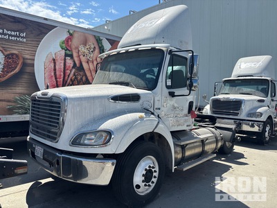 2012 Freightliner M2 106 LNG 4x2 2-Achs Sattelzugmaschine