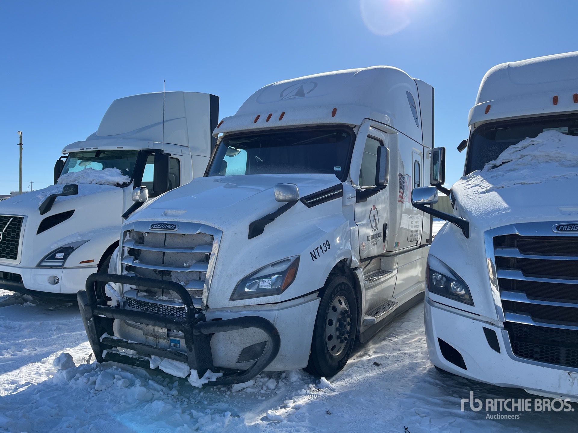 2022 Freightliner Cascadia 126 6x4 T/A Sleeper Truck Tractor