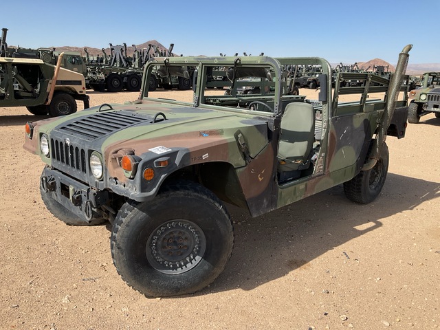 2004 AM General M1123 HMMWV 2 Door w/Truck Body