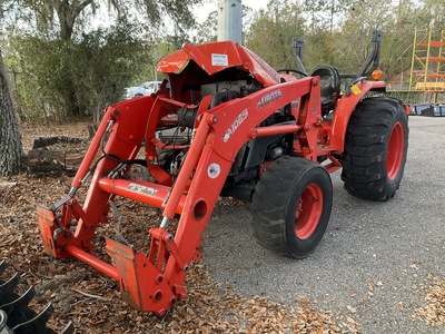 2019 Kubota MX5200DT 4WD Utility Tractor