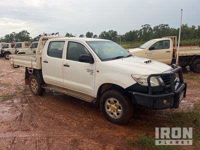 2013 Toyota Hilux SR 4x4 Dual Cab Pickup