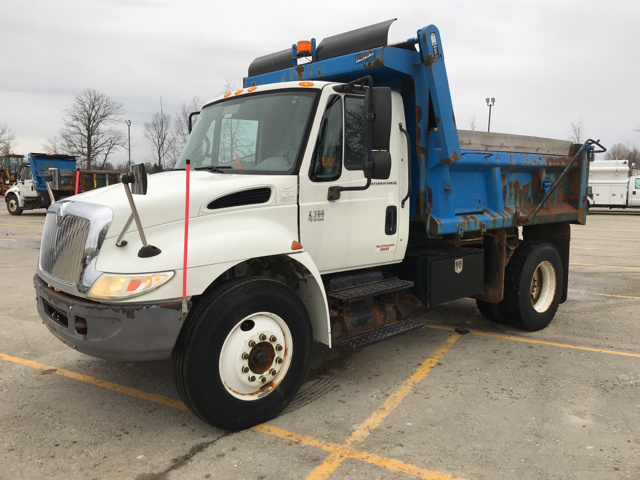 2006 International 4300 S/A Dump Truck 2006 International 4300 S/A Dump Truck