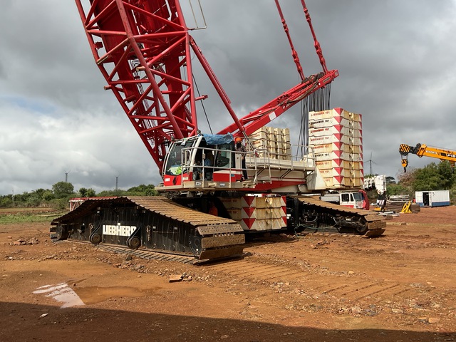 2012 Liebherr LR1600/2 600 ton Lattice-Boom Crawler Crane