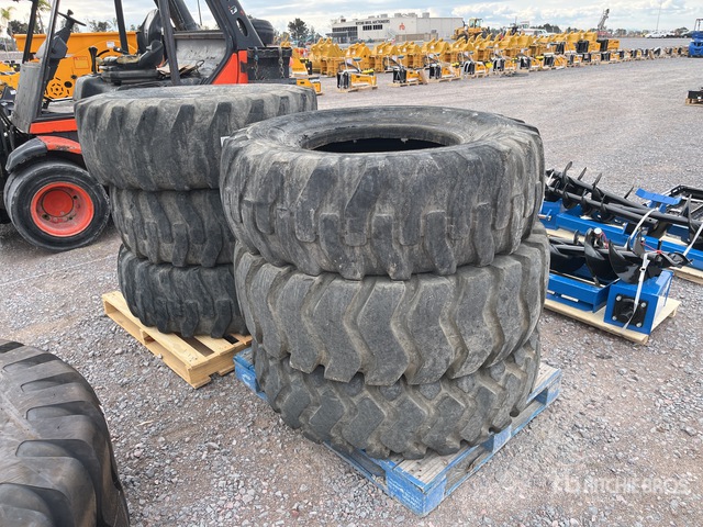 30 TORNILLOS MLDG DE VIDRIO NOS VINTAGE! SE ADAPTA A: CARGADOR MOPAR