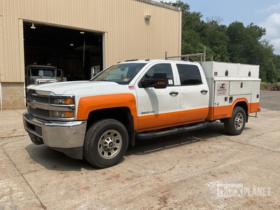2019 Chevrolet 3500HD 4x4 Crew Cab Utility Truck