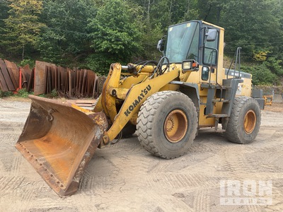 1999 Komatsu WA320-3 Wiellader