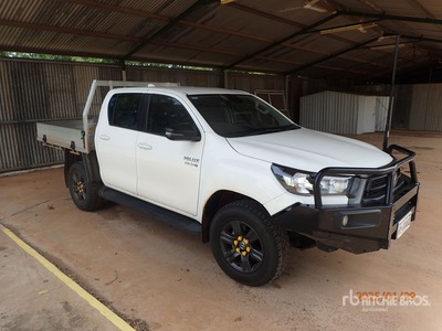 2023 Toyota Hilux SR 4x4 Dual Cab Pickup