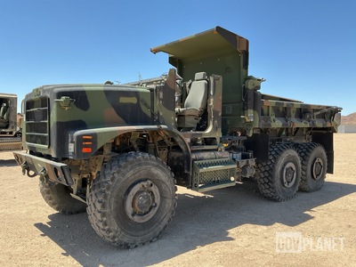 Oshkosh AMK29A1 MTVR 7 Ton 6x6 Dump Truck