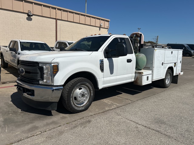 2019 Ford F-350 XL 4x2 Utility Truck