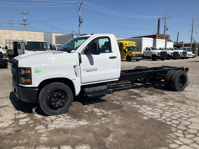 2024 Chevrolet Silverado 5500HD 4x2 Cab and Chassis (Unused)