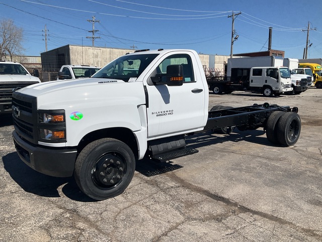 2024 Chevrolet 6500 4x2 Cab and Chassis (Unused)