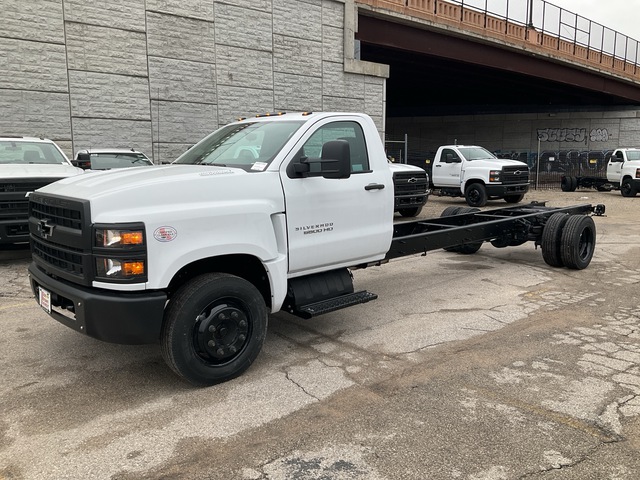 2024 Chevrolet Silverado 6500HD 4x2 Cab and Chassis (Unused)