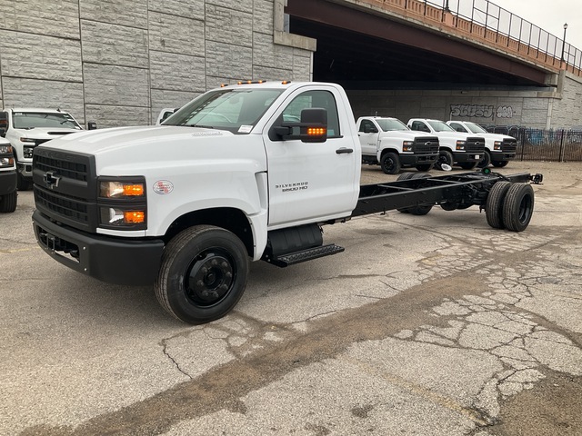 2024 Chevrolet Silverado 6500HD 4x2 Cab and Chassis (Unused)