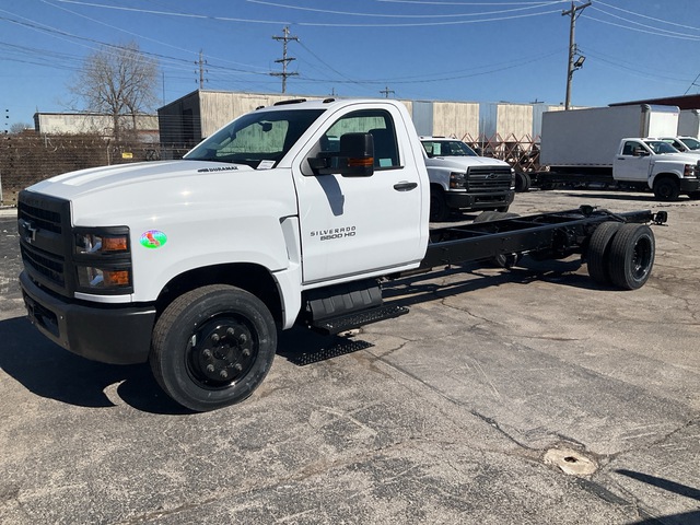 2024 Chevrolet Silverado 6500HD 4x2 Cab and Chassis (Unused)