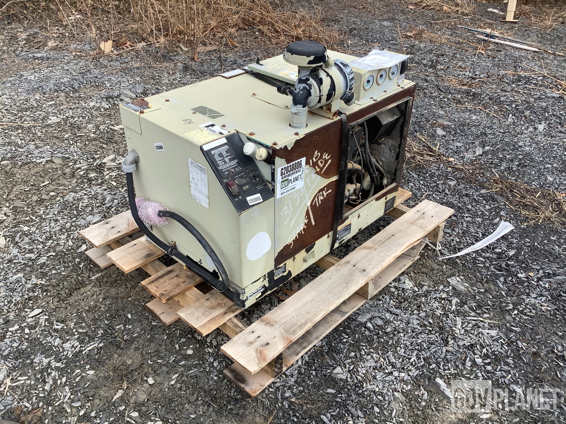 Surplus Onan 7.5HDKAT41934K 7.5kW Diesel Generator Set in