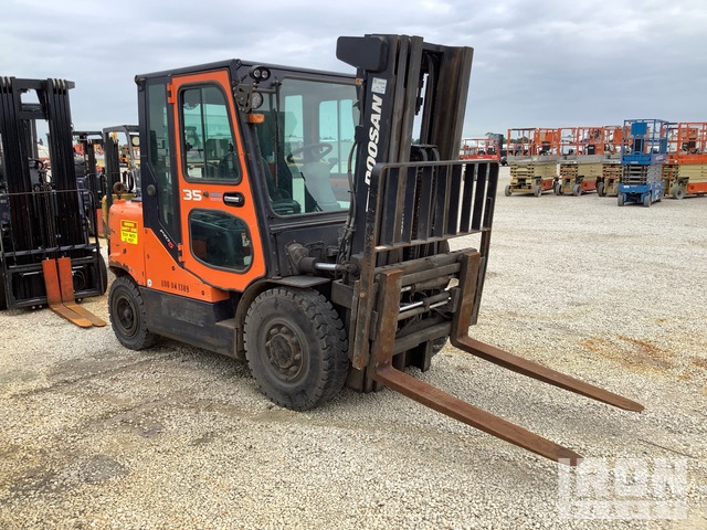 MONTACARGAS 2014 DOOSAN D35S5