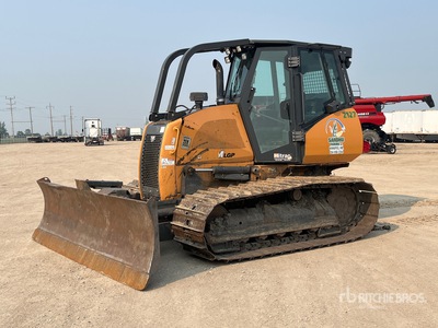 2018 Case 650M LGP جرافة مجنزرة