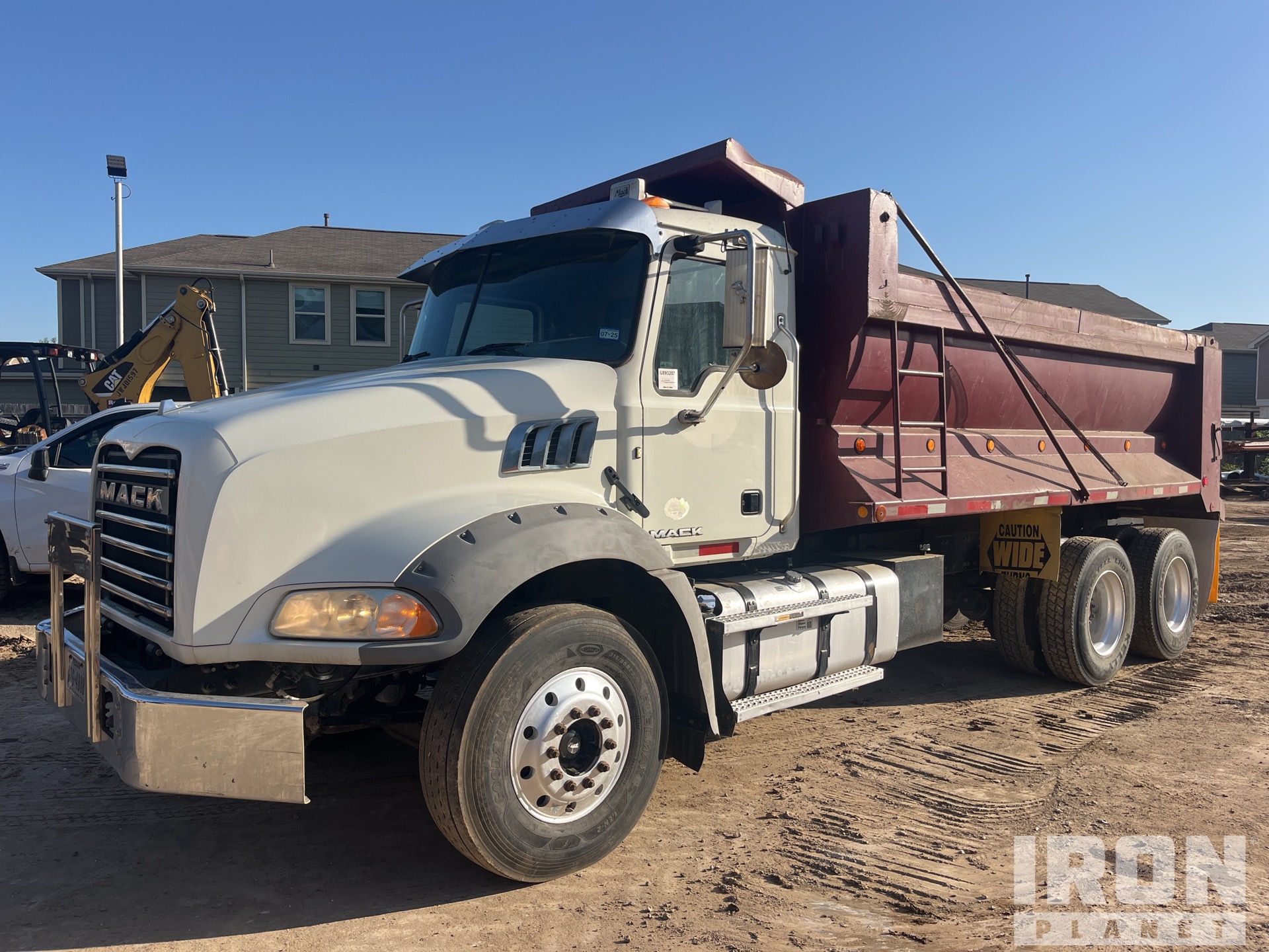 2016 Mack GU813 Granite 6x4 T/A Dump Truck