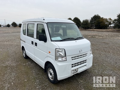 2014 年 Mazda SCRUM Minivan