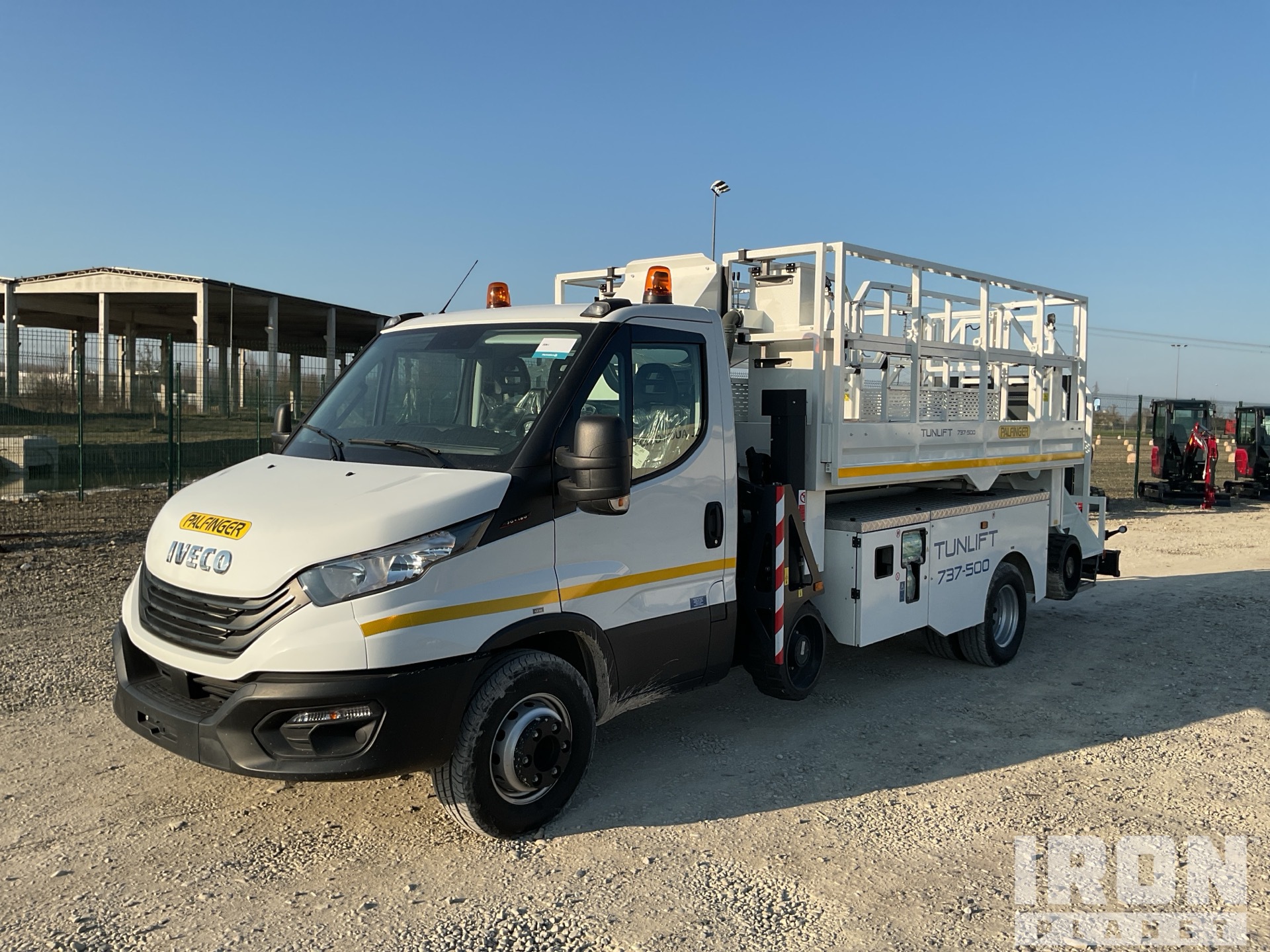 2022 Palfinger Tunlift 7.37-500 5 m on 2022 Iveco Daily 4x2 Tunnel and Underpass Access Platform Bucket Truck (Unused)